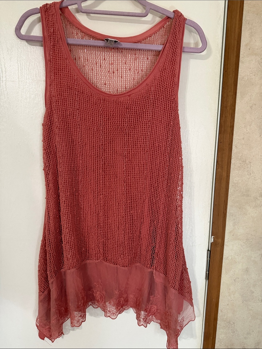 Cupio Coral Open-Knit Sleeveless Tank with Lace Hem